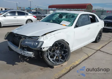 2019 Chrysler 300 Touring из США, поврежденный, VIN 2C3CCAAG4KH577722